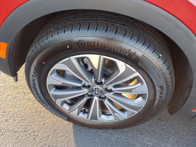 new 2025 Buick Envision car, priced at $39,735