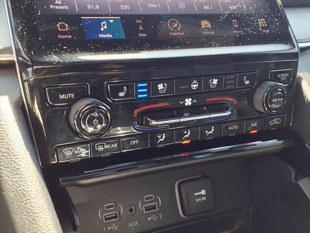 used 2024 Jeep Grand Cherokee car, priced at $50,977