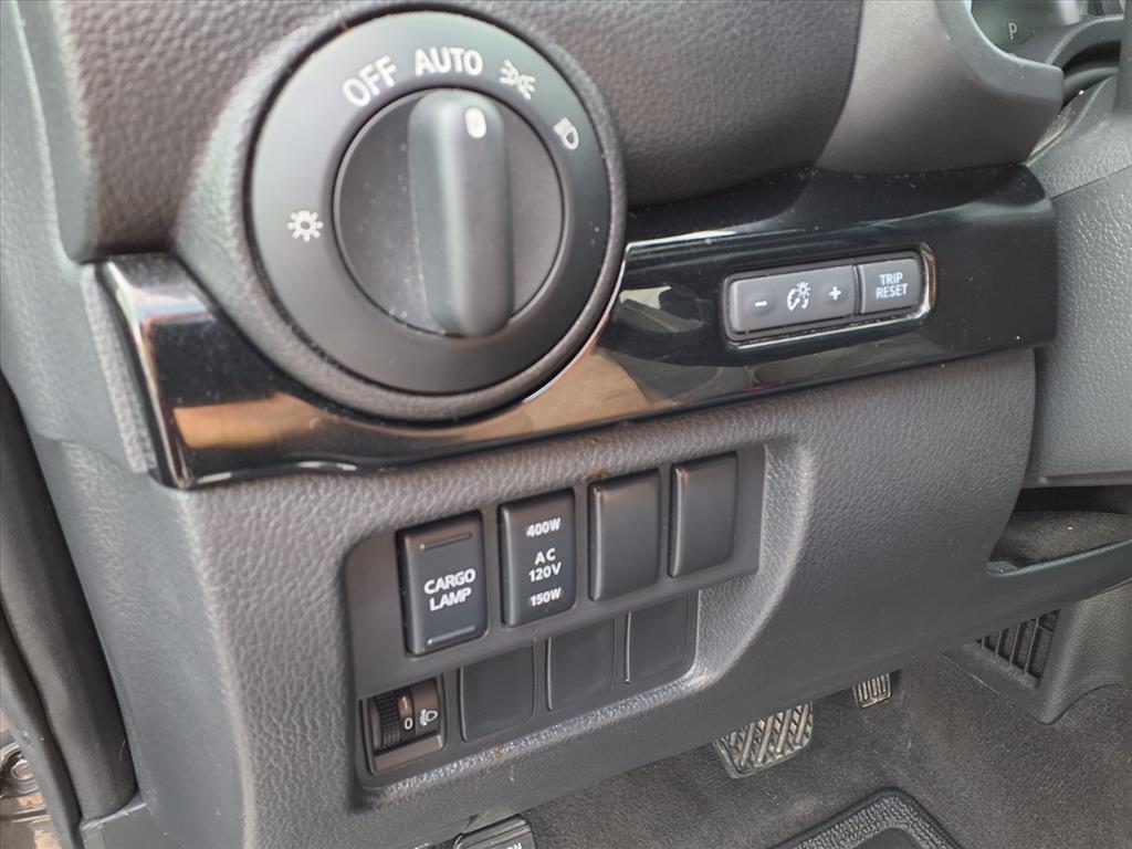 used 2023 Nissan Titan car, priced at $39,977
