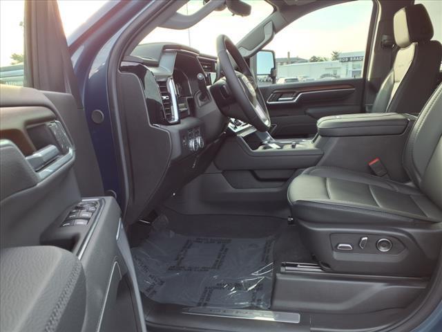 new 2025 GMC Sierra 3500 car, priced at $76,675