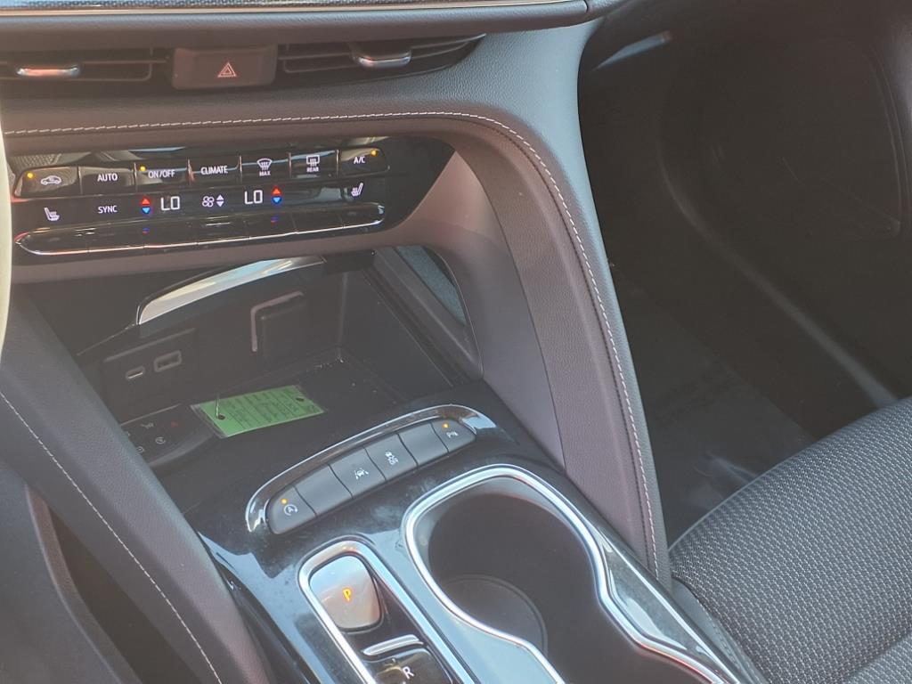 used 2022 Buick Envision car, priced at $27,878