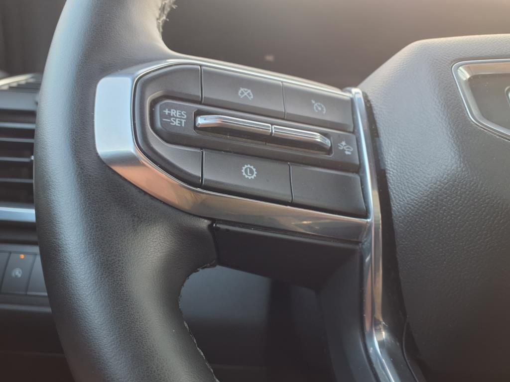 used 2025 GMC Acadia car, priced at $40,990