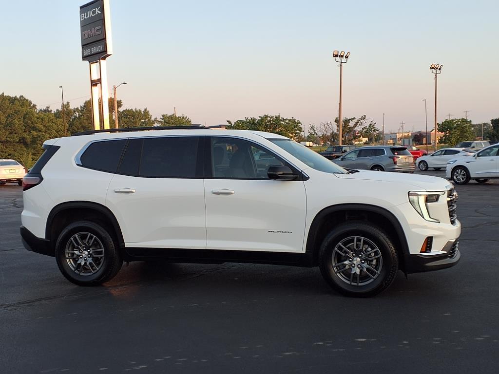 used 2025 GMC Acadia car, priced at $40,990