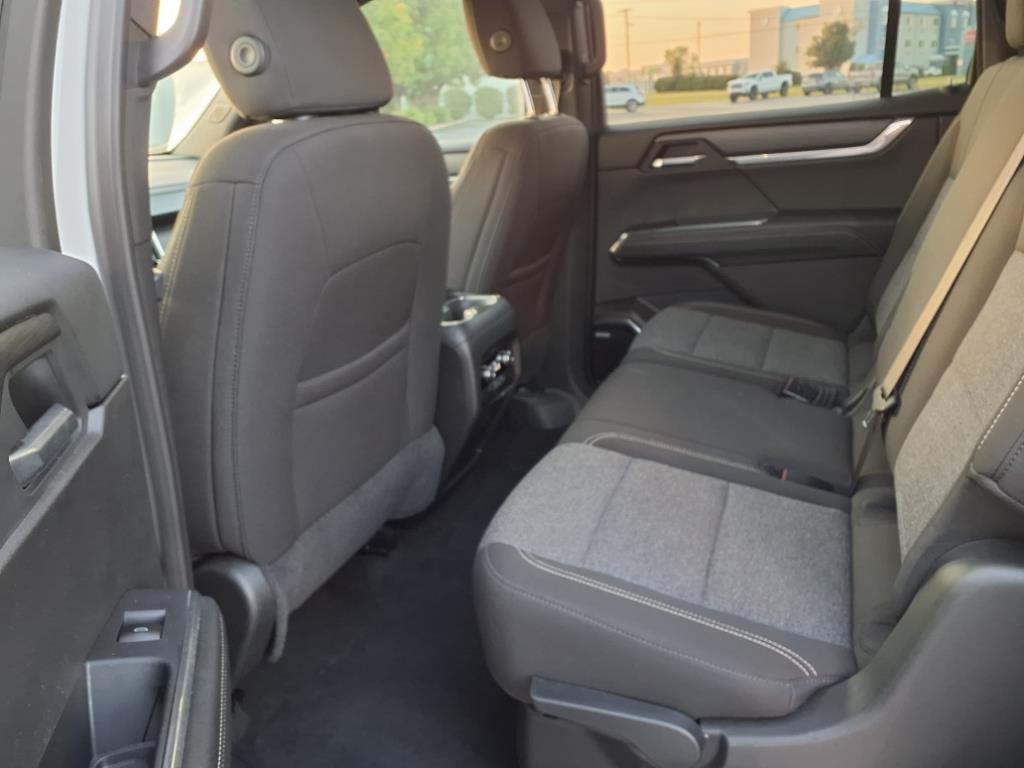 used 2025 GMC Acadia car, priced at $40,990