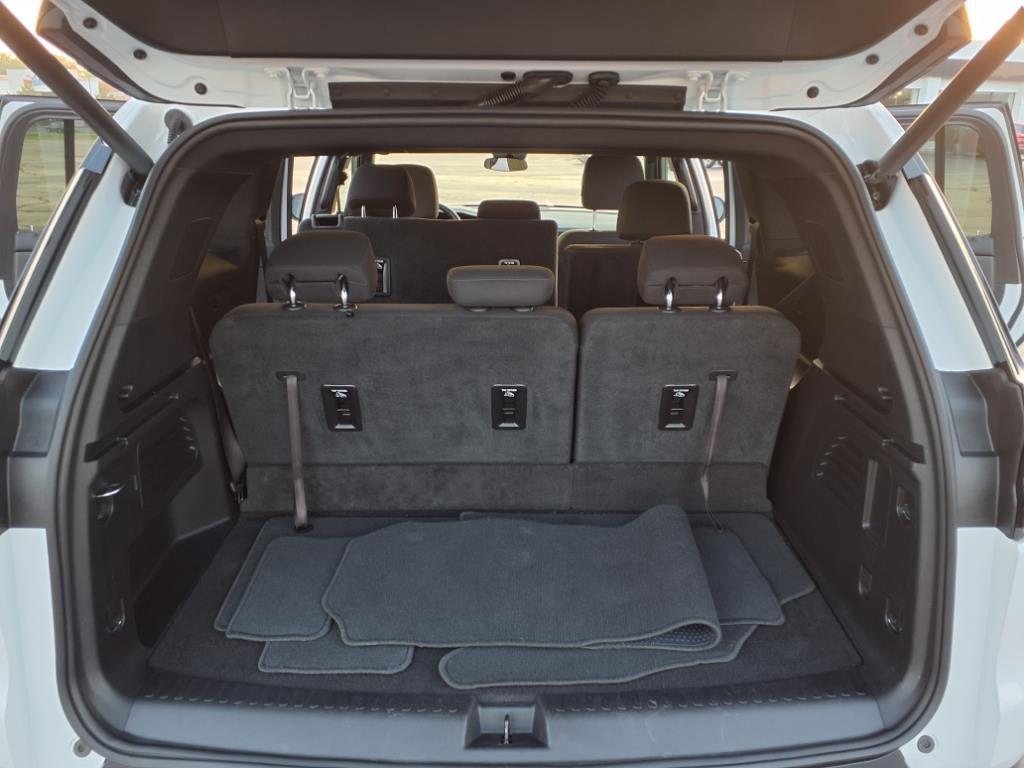 used 2025 GMC Acadia car, priced at $40,990