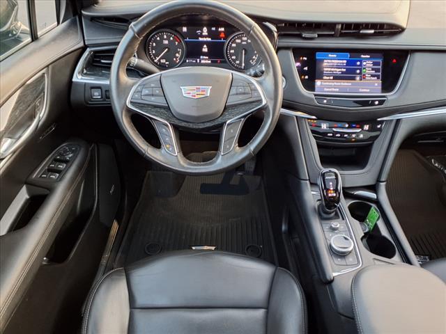 used 2022 Cadillac XT5 car, priced at $35,990