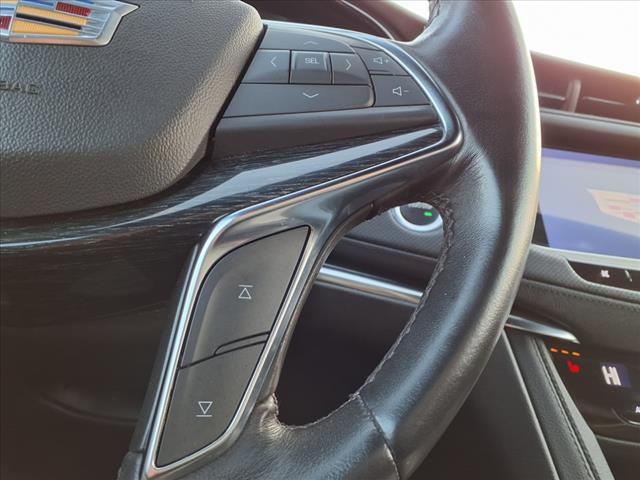 used 2022 Cadillac XT5 car, priced at $35,990