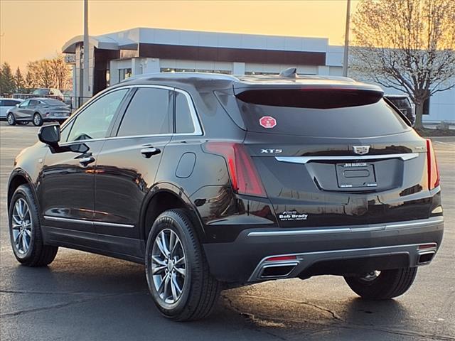 used 2022 Cadillac XT5 car, priced at $35,990