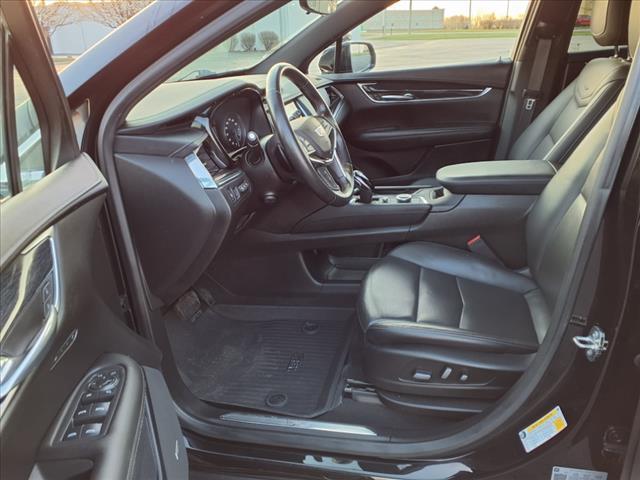used 2022 Cadillac XT5 car, priced at $35,990