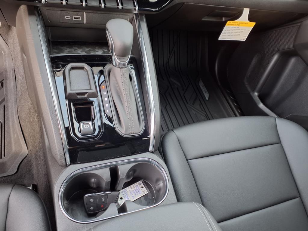 new 2025 GMC Canyon car, priced at $45,615