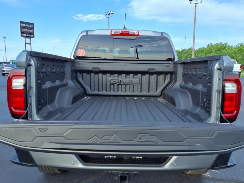 new 2025 GMC Canyon car, priced at $45,615