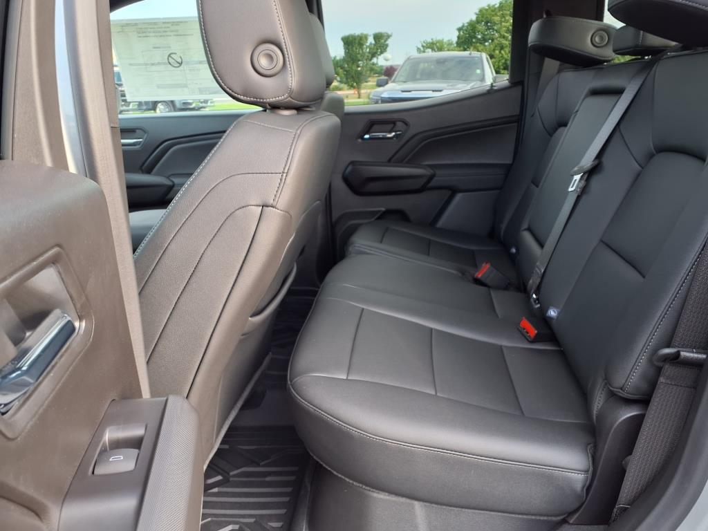 new 2025 GMC Canyon car, priced at $45,615