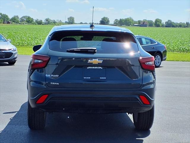 used 2025 Chevrolet Trax car, priced at $24,977