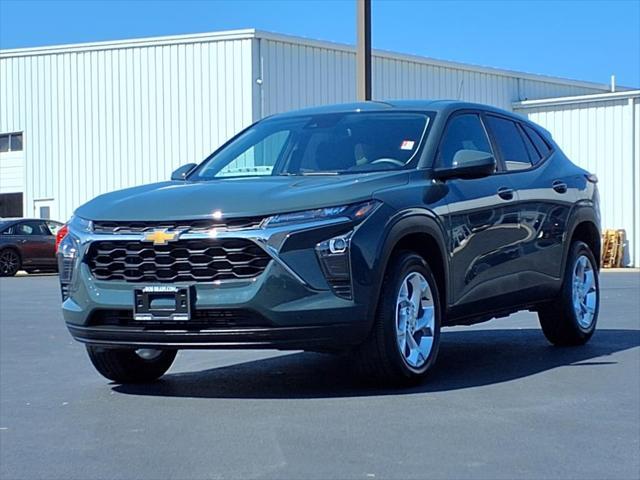 used 2025 Chevrolet Trax car, priced at $24,977