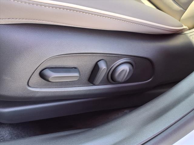 new 2025 Buick Envista car, priced at $31,635