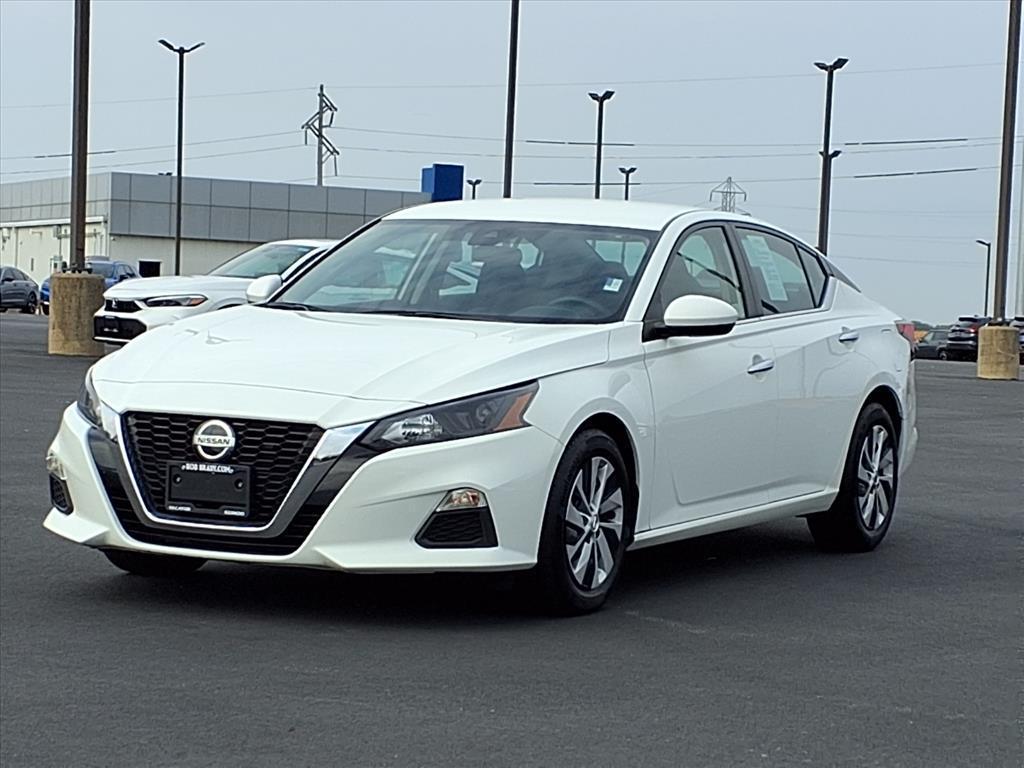 used 2022 Nissan Altima car, priced at $21,977