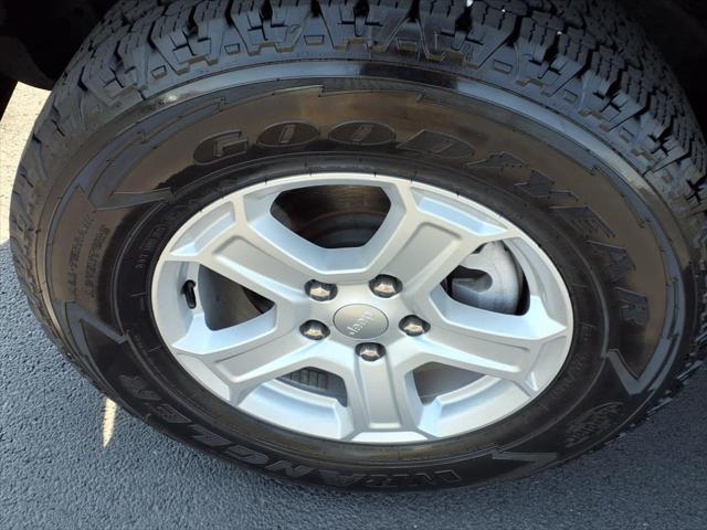 used 2022 Jeep Wrangler Unlimited car, priced at $29,977