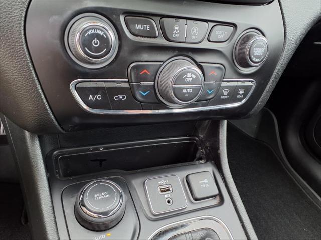 used 2022 Jeep Cherokee car, priced at $27,977