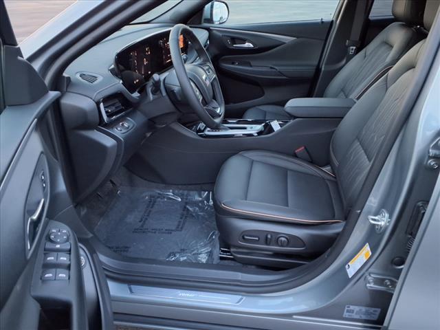 new 2025 Buick Envista car, priced at $30,735