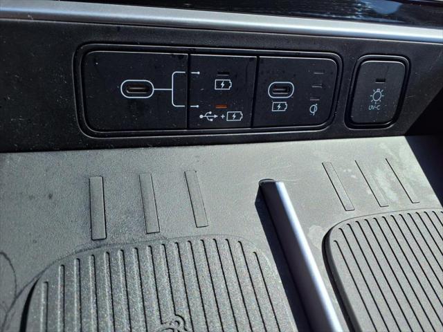 used 2024 Hyundai Santa Fe car, priced at $38,977