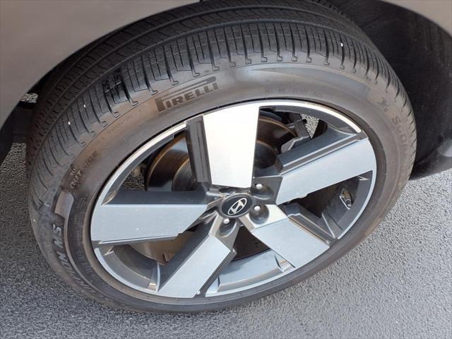 used 2024 Hyundai Santa Fe car, priced at $38,977