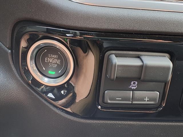 new 2025 GMC Sierra 1500 car, priced at $53,005