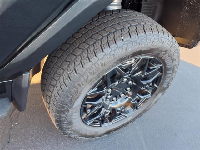 new 2025 GMC HUMMER EV Pickup car, priced at $99,540