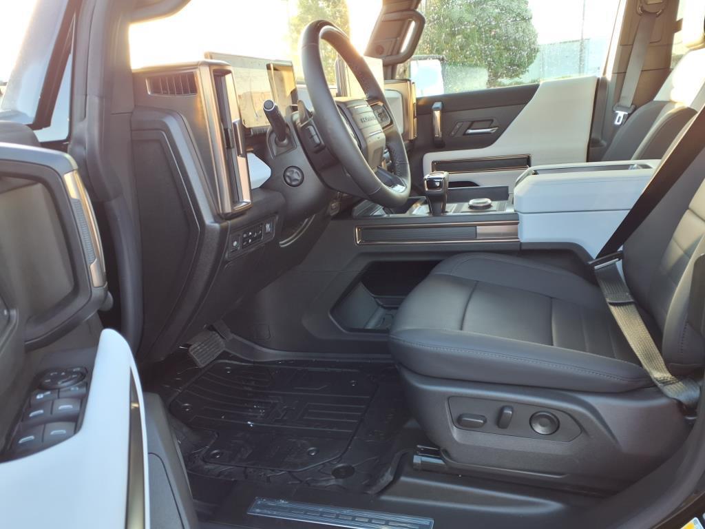 new 2025 GMC HUMMER EV Pickup car, priced at $99,540