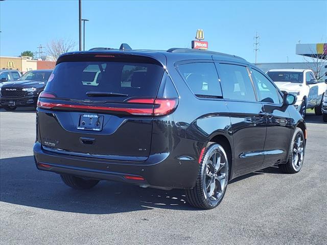 used 2023 Chrysler Pacifica car, priced at $45,977