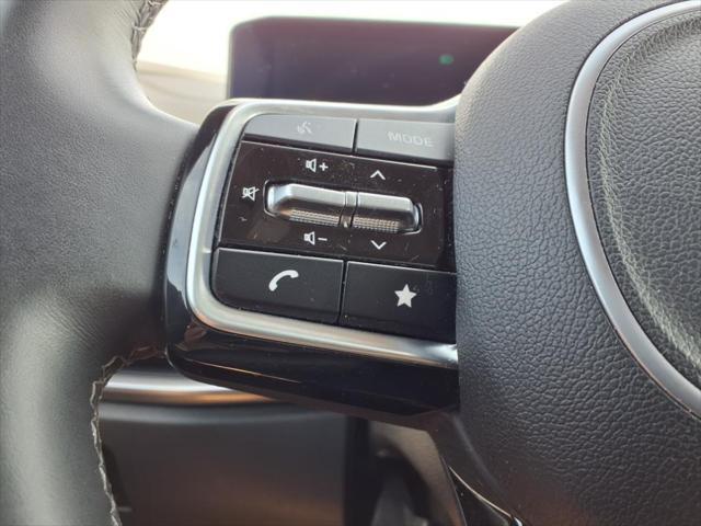 used 2024 Kia Sorento car, priced at $30,977