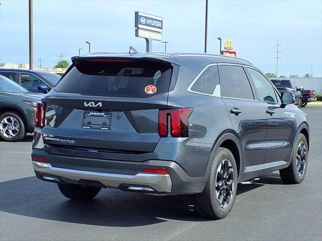 used 2024 Kia Sorento car, priced at $30,977