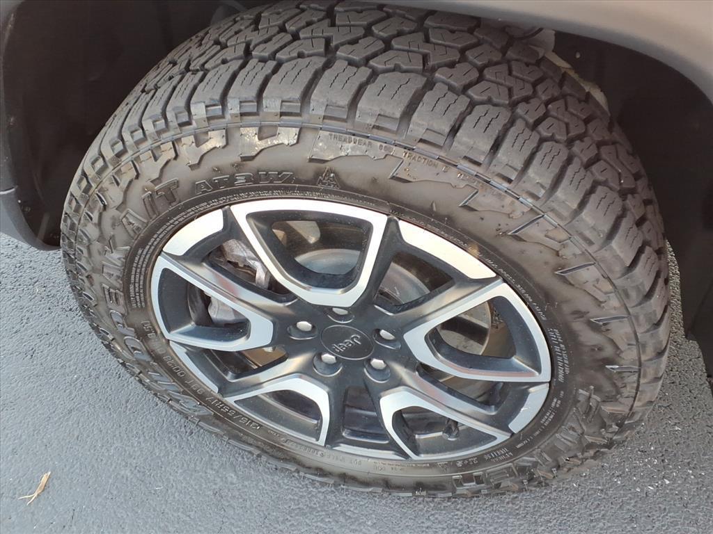 used 2024 Jeep Compass car, priced at $30,977