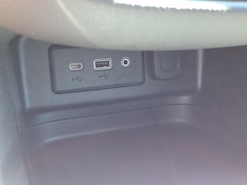 used 2022 Chevrolet Equinox car, priced at $23,977