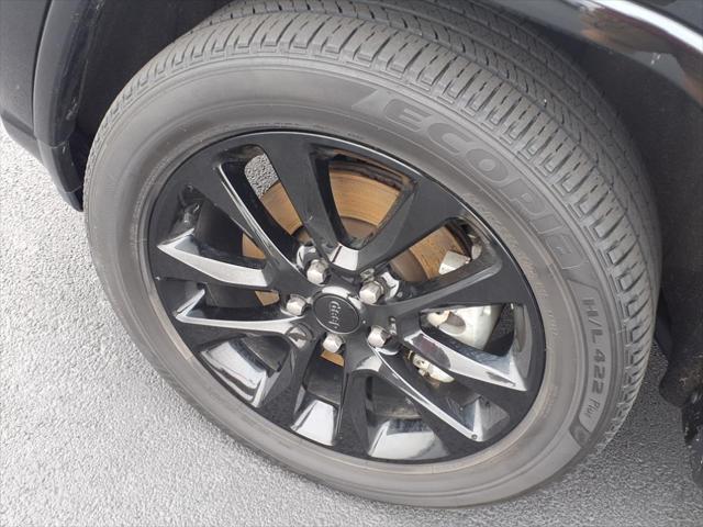 used 2022 Jeep Grand Cherokee car, priced at $29,977
