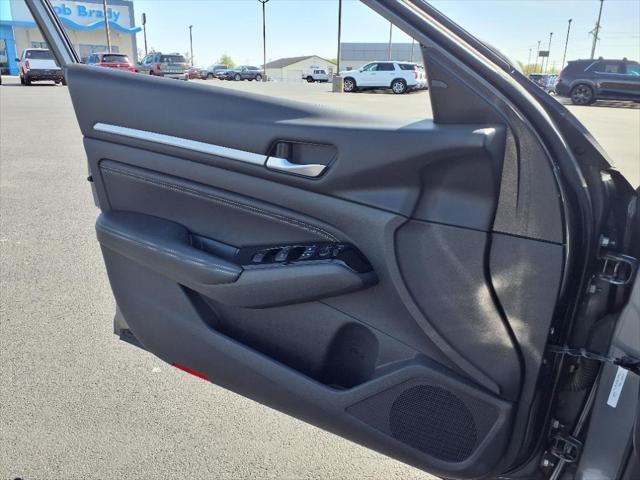used 2021 Nissan Altima car, priced at $23,977