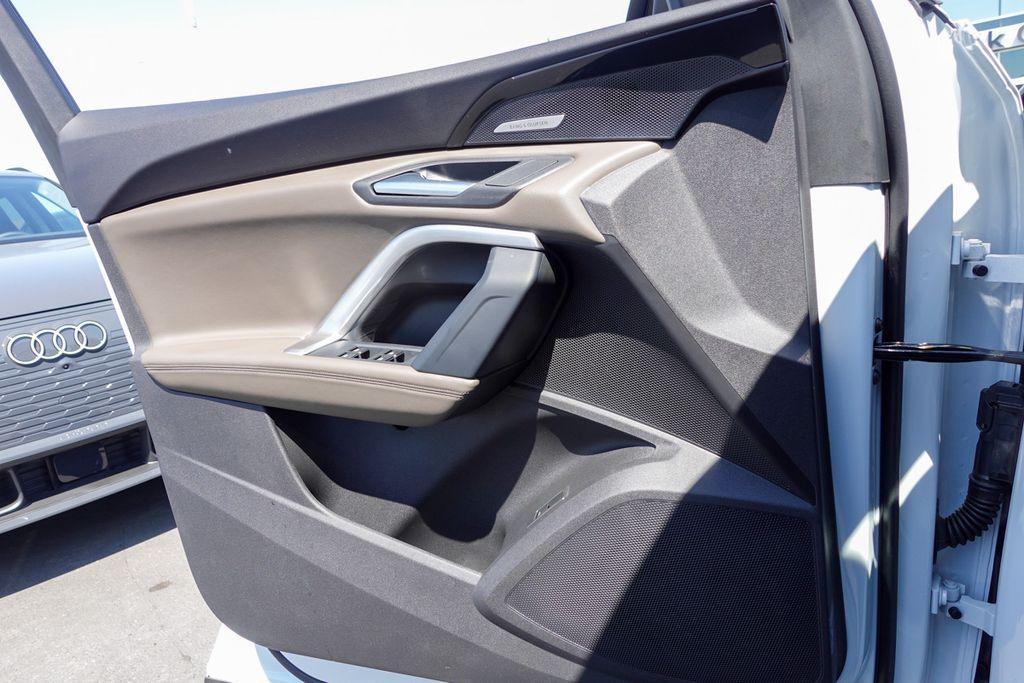 new 2025 Audi Q5 car, priced at $61,300