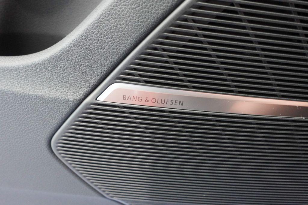 new 2025 Audi Q7 car, priced at $78,490