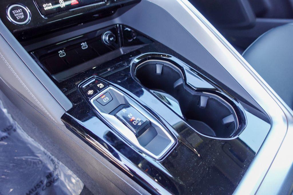new 2025 Audi Q5 car, priced at $60,325