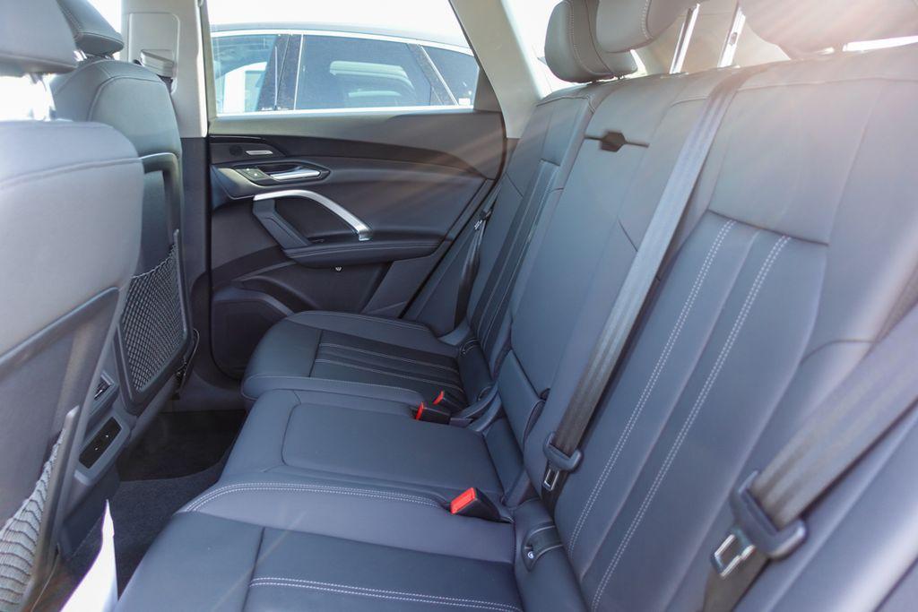 new 2025 Audi Q5 car, priced at $60,325