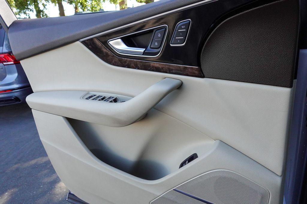 used 2018 Audi Q7 car, priced at $18,879