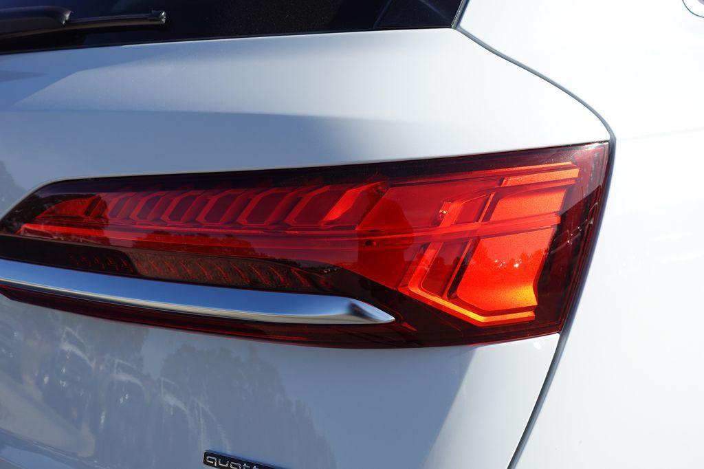 new 2025 Audi Q7 car, priced at $65,850