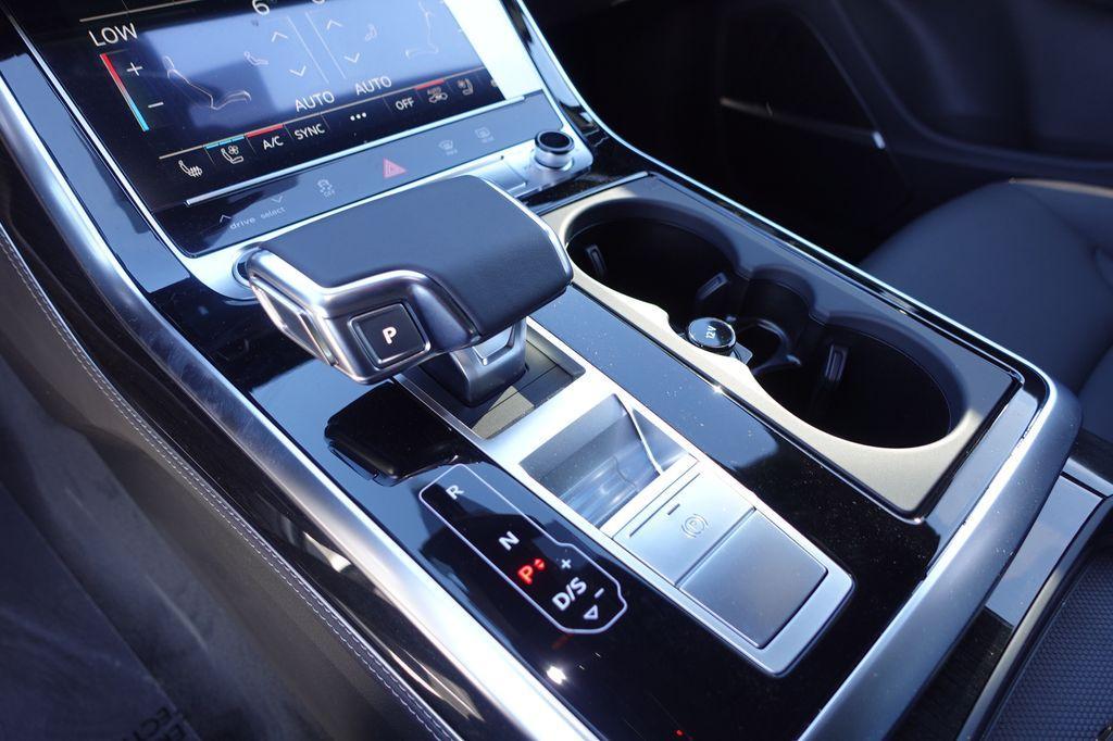 new 2025 Audi Q7 car, priced at $65,850