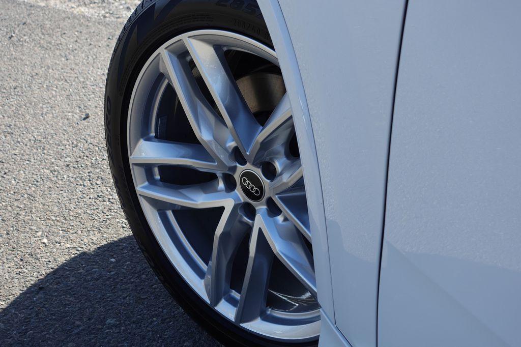 new 2025 Audi Q7 car, priced at $65,850