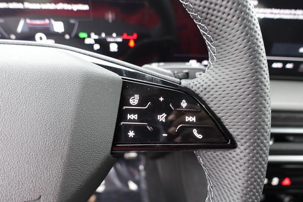 new 2025 Audi SQ5 car, priced at $75,385