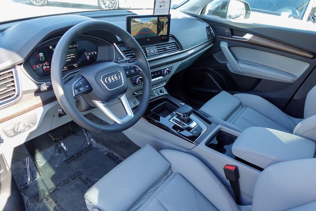 new 2025 Audi Q5 car, priced at $54,360