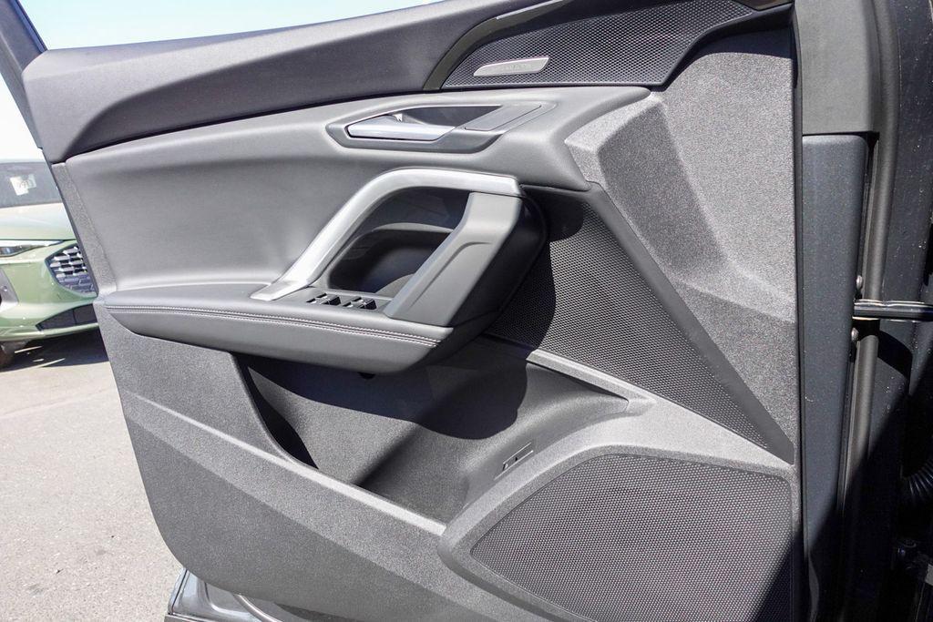 new 2025 Audi Q5 car, priced at $54,440