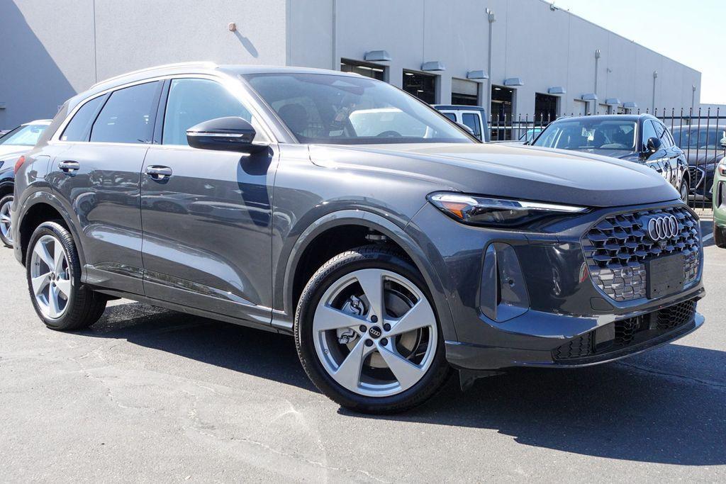 new 2025 Audi Q5 car, priced at $54,440