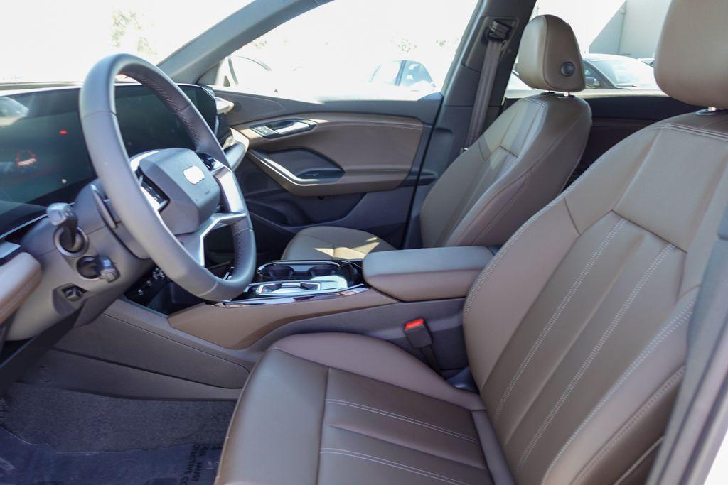 new 2025 Audi Q6 e-tron car, priced at $65,650