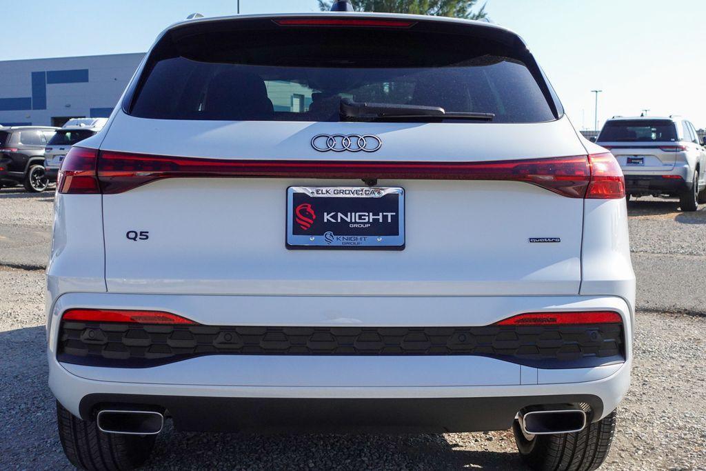 new 2025 Audi Q5 car, priced at $45,725