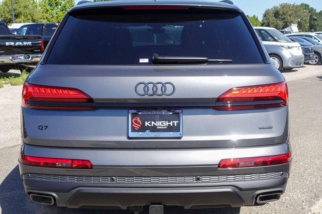 new 2025 Audi Q7 car, priced at $60,765